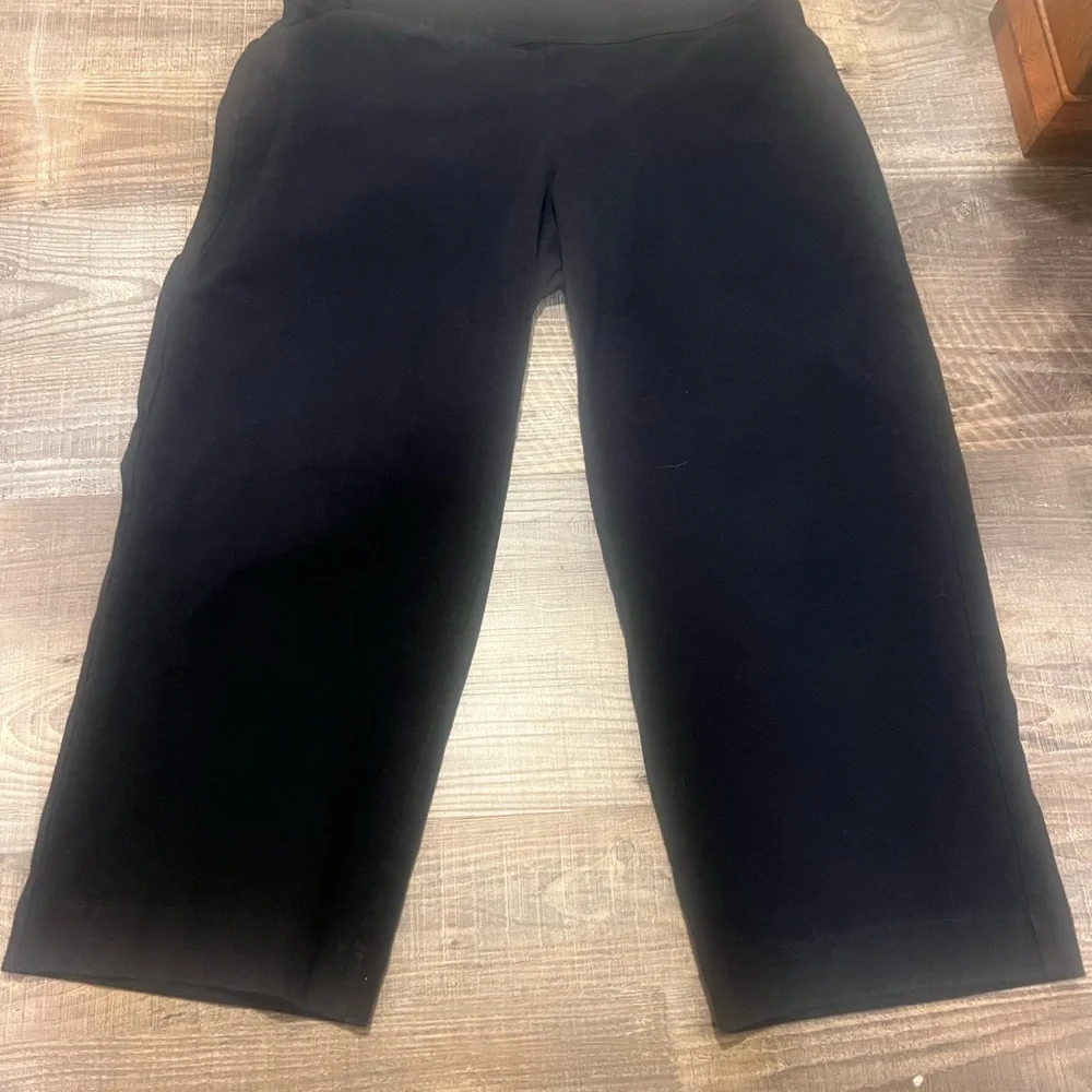 Lands End Black Cropped Pants Size M - Picture 2 of 5